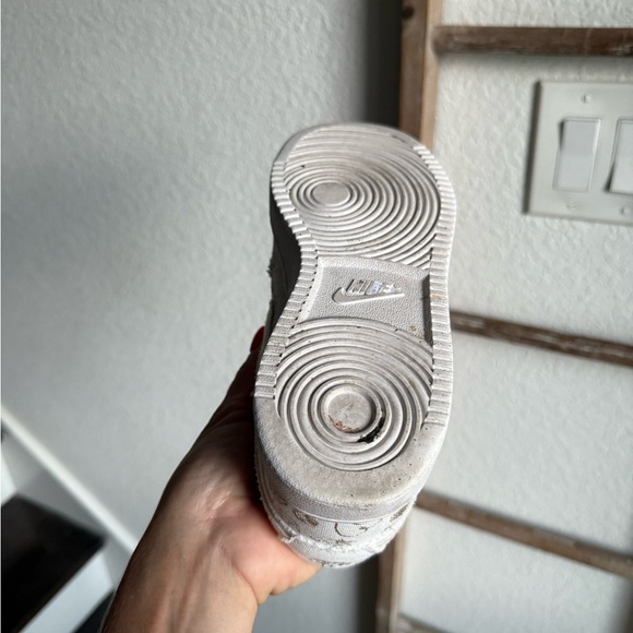 Nike Court Vision Low Canvas Court 'Valentine's Day' Floral Wmn’s Sneakers Sz: 6 - Picture 10 of 10